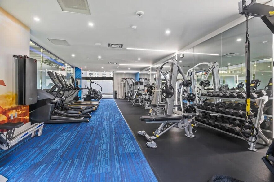 Building Photo - 1201 S Bell St