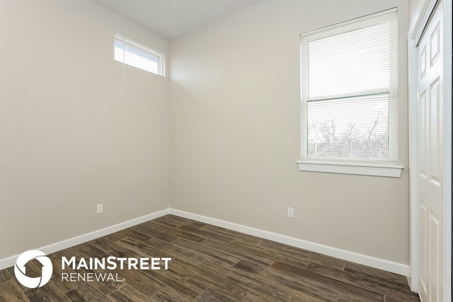 Building Photo - 11231 Paradise Out Ln