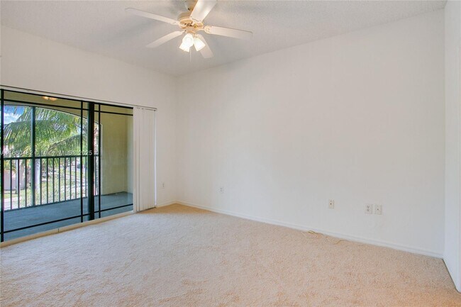 Building Photo - 2813 Grande Pkwy