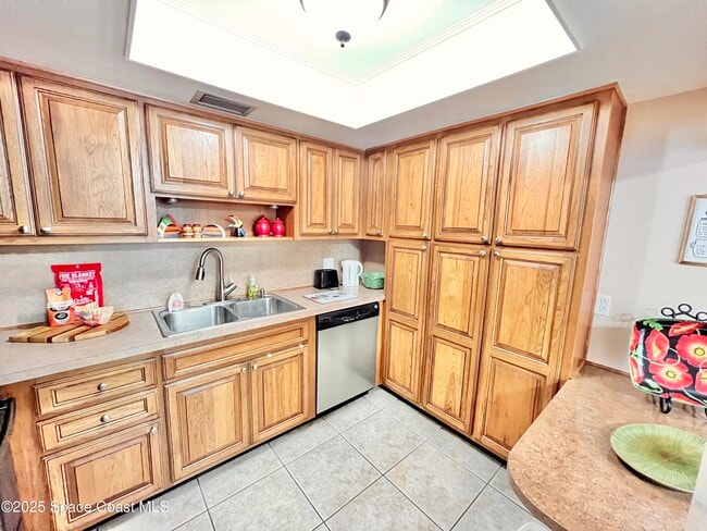 Building Photo - 151 Cape Shores Cir