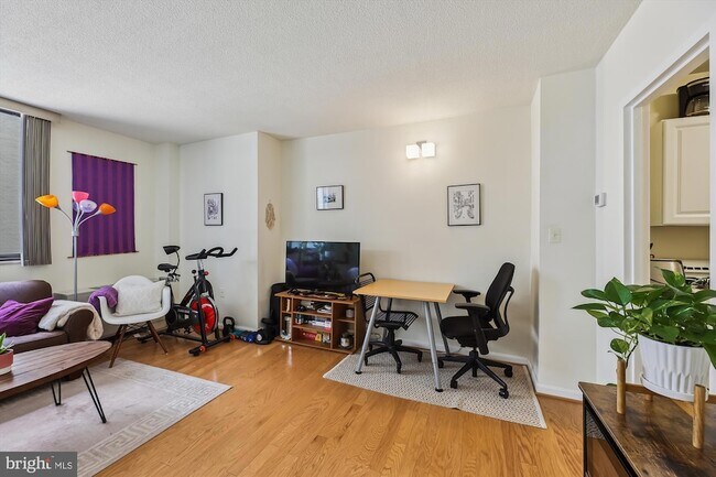 Building Photo - 4242 East-West Highway Unit 420