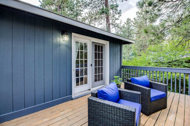 Building Photo - 17184 Island Loop Way