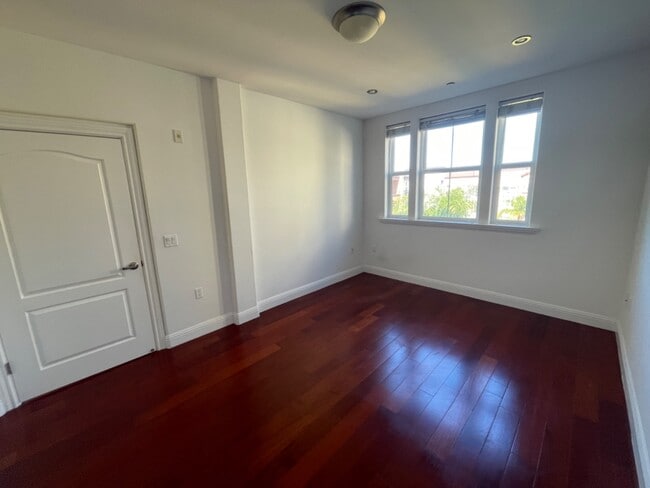 Building Photo - 151 El Camino Real