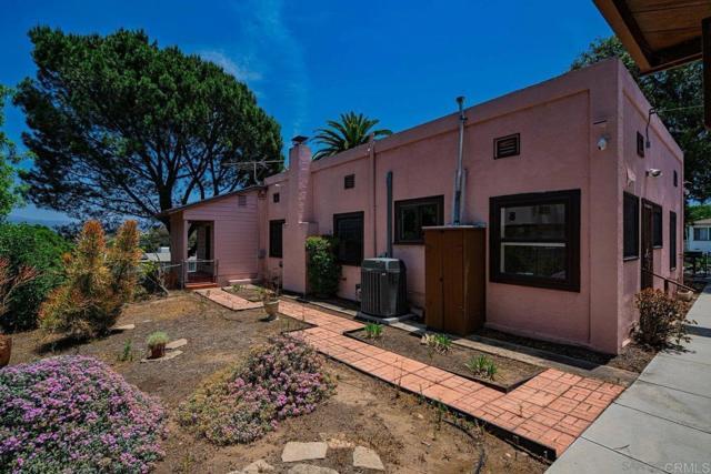 Building Photo - 145 S Grape St