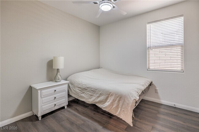 Building Photo - 10646 Silver Pond Ave