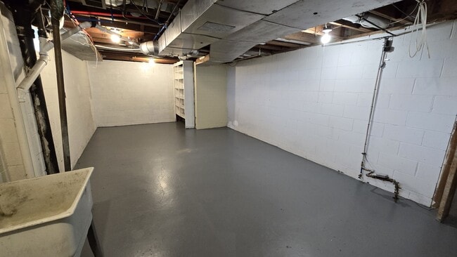 Building Photo - 3109 Beecher Rd