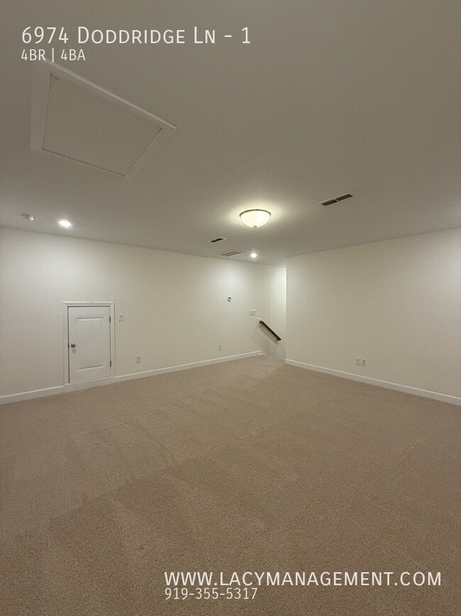 Building Photo - 6974 Doddridge Ln