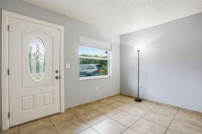 Building Photo - 2720 Sunrise Ct