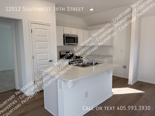 Building Photo - 12012 SW 36th St