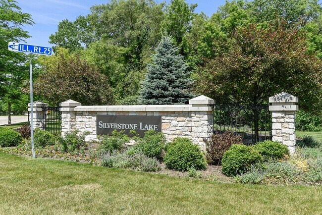 Building Photo - 2413 Silverstone Dr