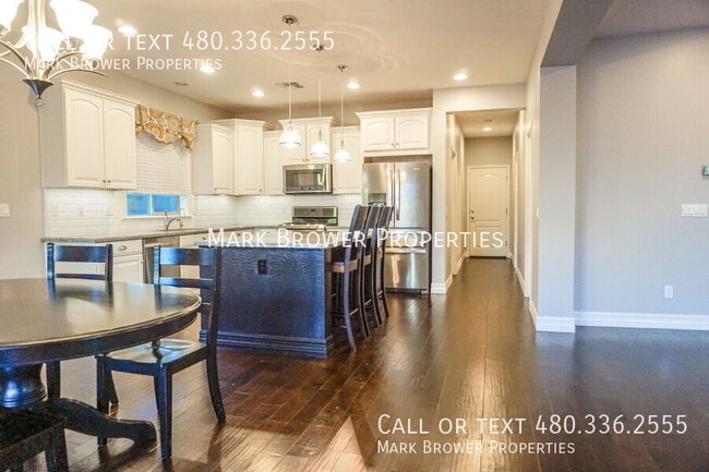 Building Photo - 3016 E Shannon St