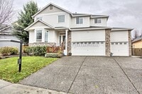 Building Photo - 907 N 9th Way