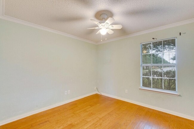 Building Photo - 1807 Timber Ridge Dr