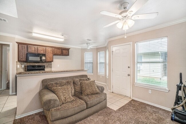 Building Photo - 542 Mast Ct