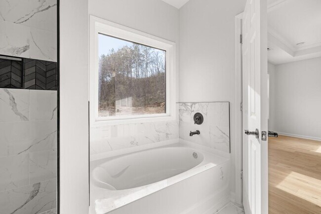 Building Photo - 4400 Ross Estates Ct SW