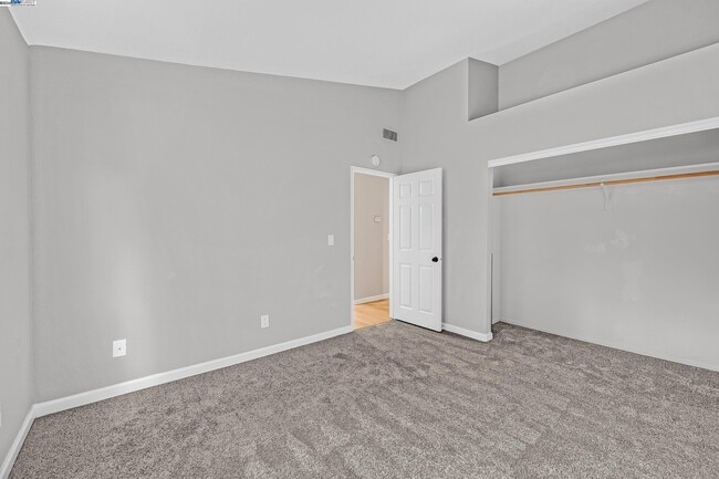 Building Photo - 7815 Canyon Meadows Cir