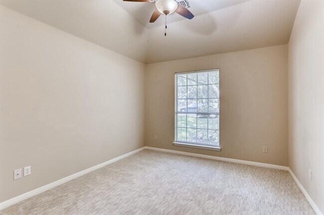 Building Photo - 6312 Taylorcrest Dr