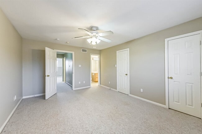 Building Photo - 11525 Burdine St