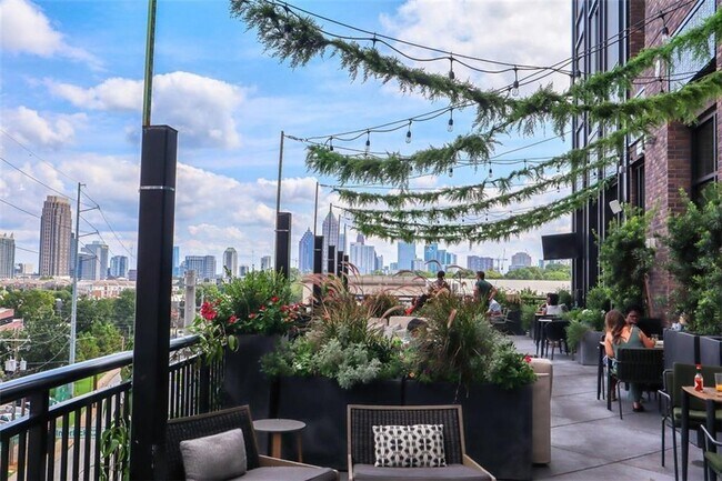 Building Photo - 1330 Fairmont Ave NW