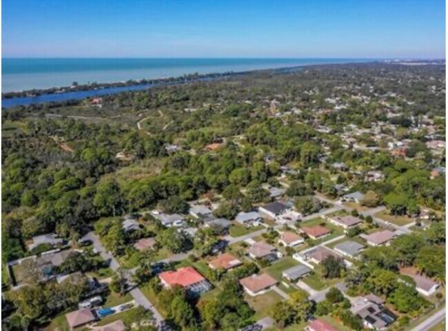 Building Photo - 6195 Pecan Rd