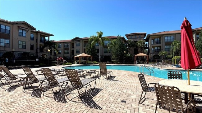 Building Photo - 901 Charo Pkwy