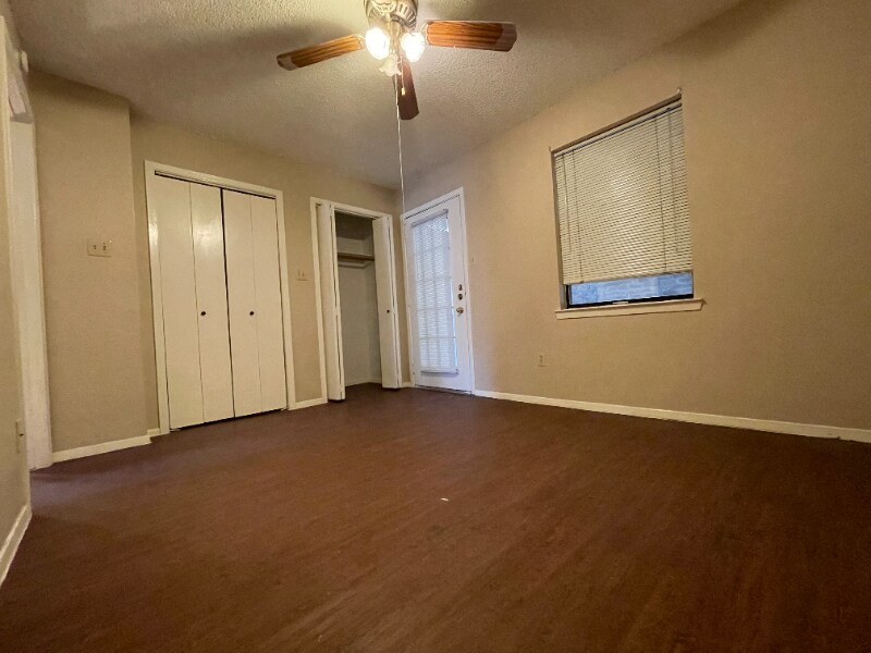 Building Photo - 1226 Baylor Ave