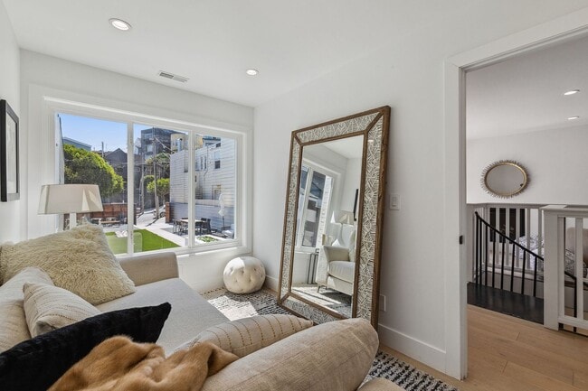 Building Photo - Corona Heights: Newly Renovated Victorian Home with EV Charging and Gorgeous Yard