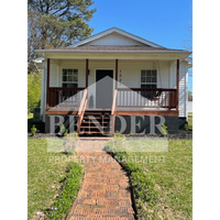 Building Photo - ADORABLE COTTAGE-STYLE HOME