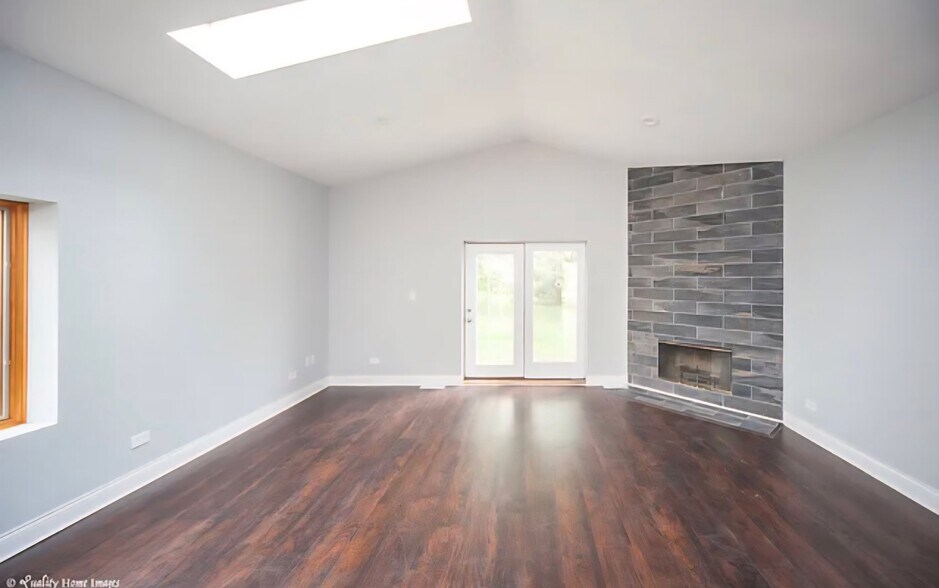 Building Photo - 1219 Blackhawk Dr