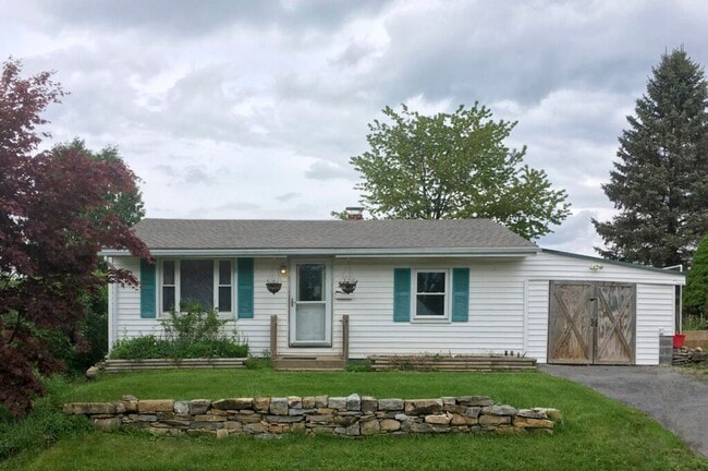 Primary Photo - 117 N Butz St