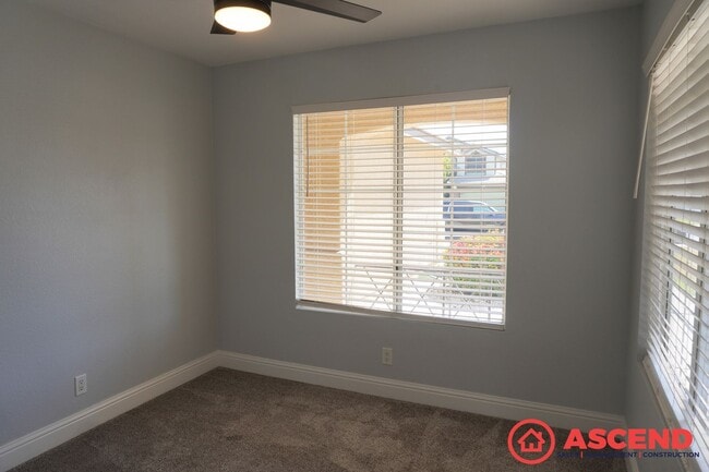 Building Photo - Beautiful Home Located in Rosedale!