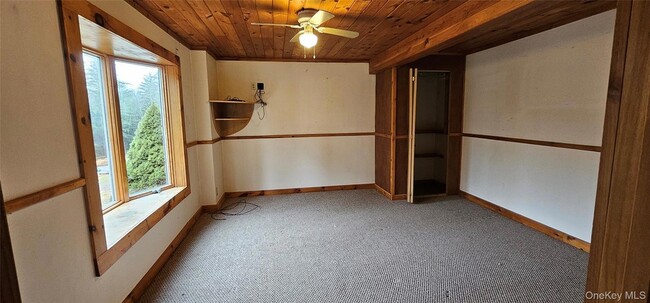 Building Photo - 18 Lake Ridge Rd