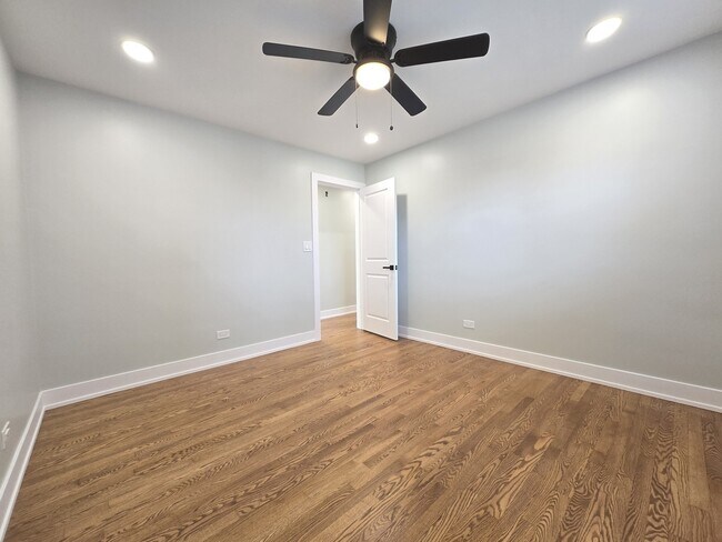 Building Photo - 315 W Prospect Ave