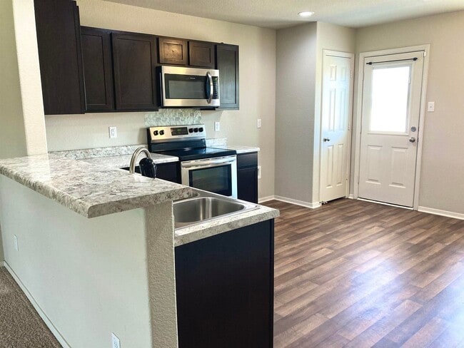 Building Photo - Contact Peggy at 501-676-1758