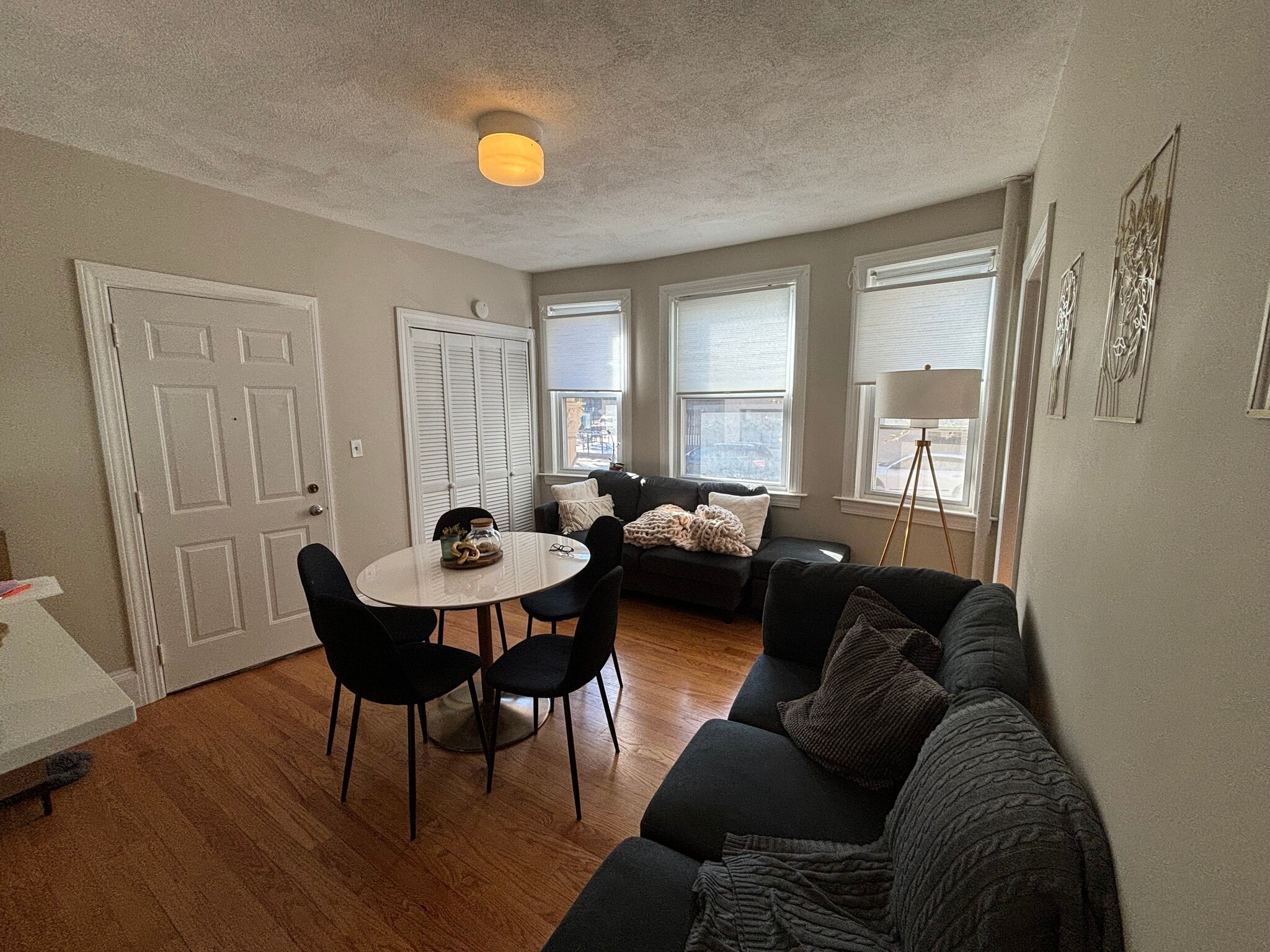 Building Photo - 100 Saint Marys St