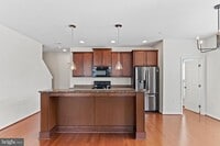 Building Photo - 3030 Meridian Cmns