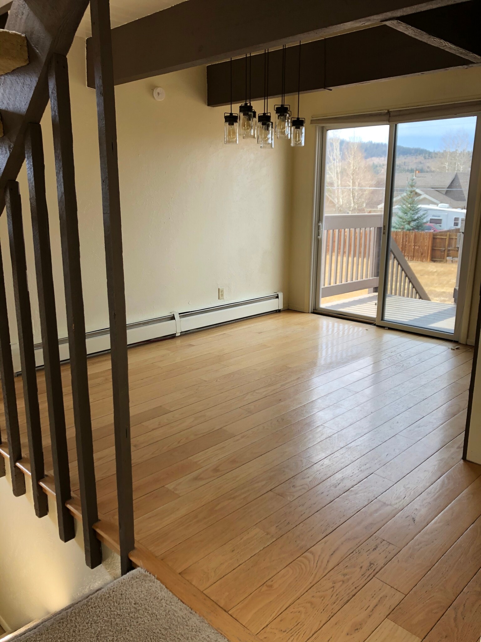 Dining Room - 554 Cartier Ct