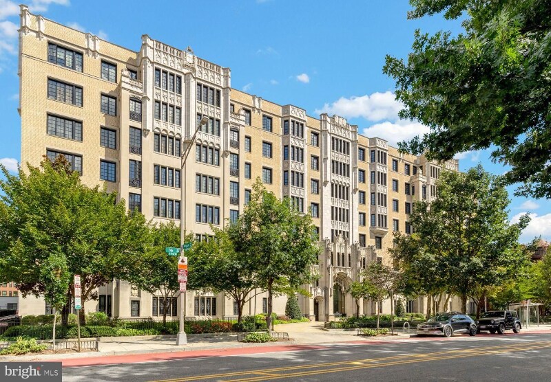 Building Photo - 1701 16th St NW