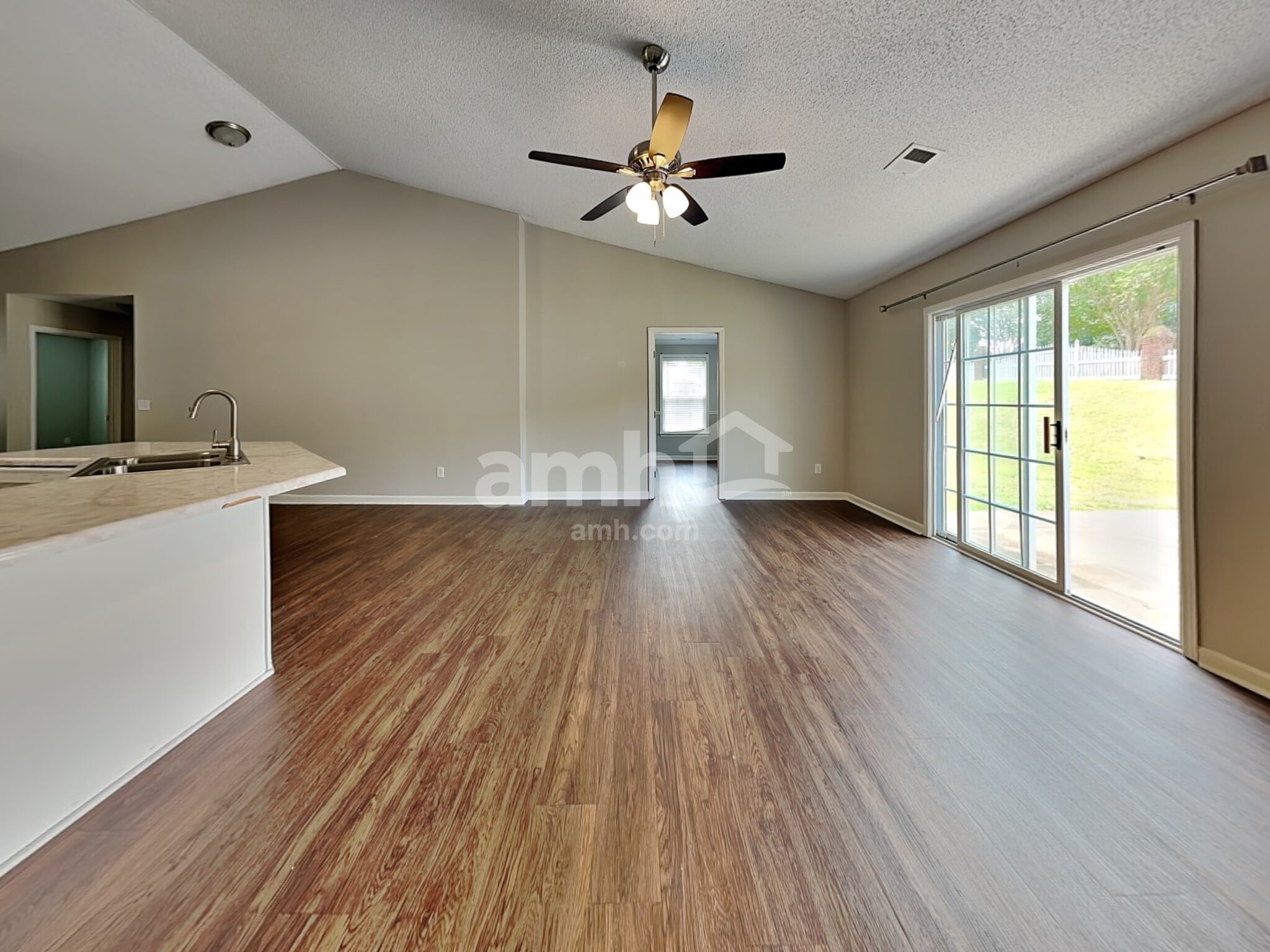 Building Photo - 23 Seaside Ln