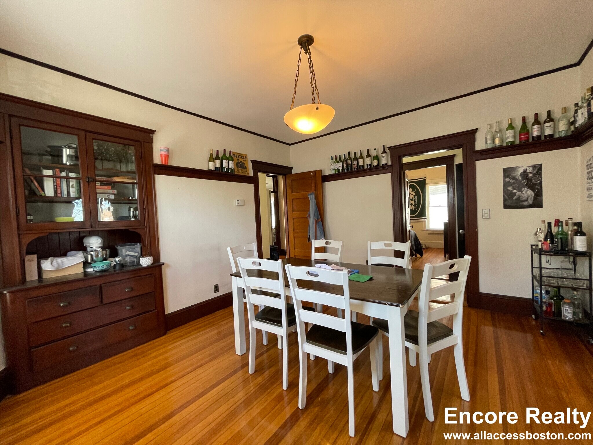 Building Photo - 56 Hobson St