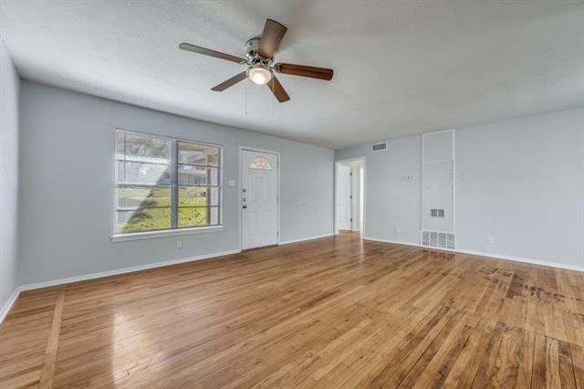 Building Photo - 7 Pershing Dr