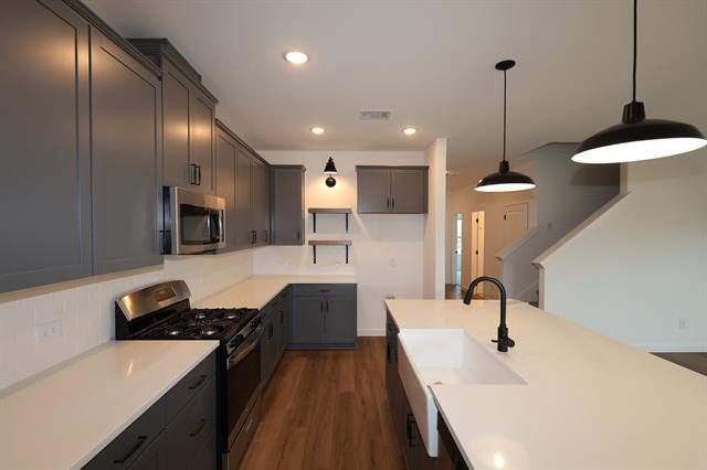 Building Photo - 1291 Okeechobee Dr