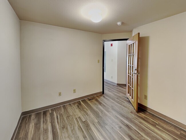 Building Photo - 200 Stanton Ave