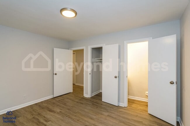 Building Photo - Beautifully Updated East Brainerd Home with Fenced Yard & Bonus Room