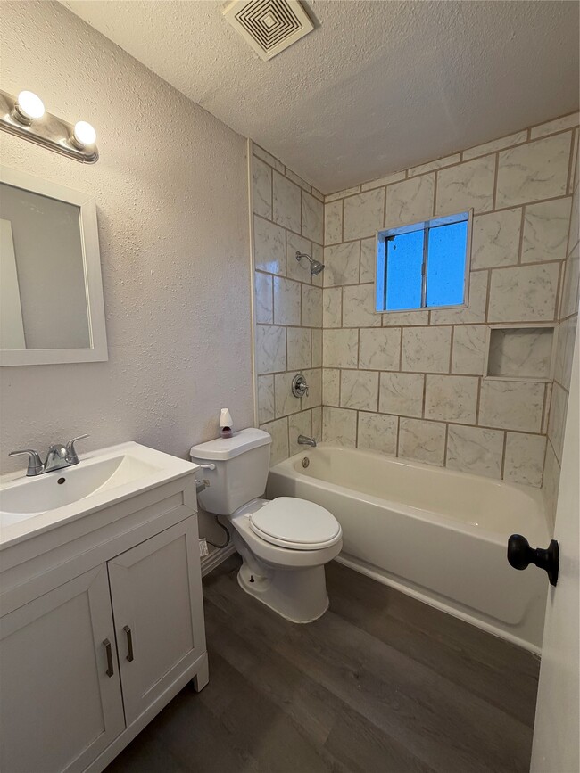 Building Photo - 1614 Vauthier St