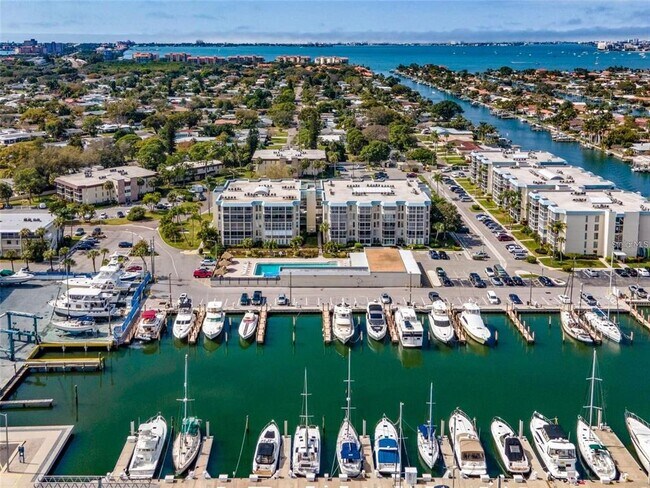 Building Photo - 4908 38th Way S