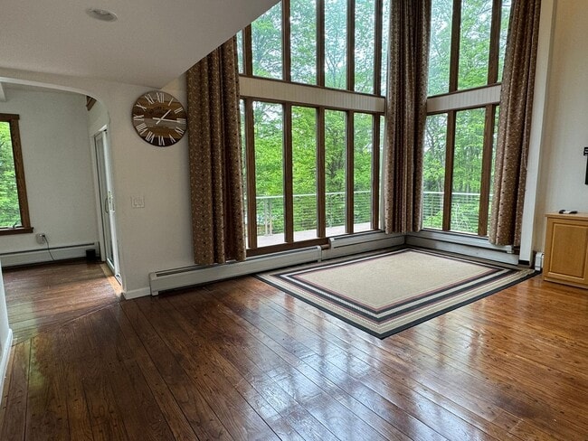 Building Photo - 4-Bedroom 3-Bath House in Quechee