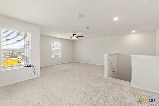 Building Photo - 162 Hazy Glade Dr