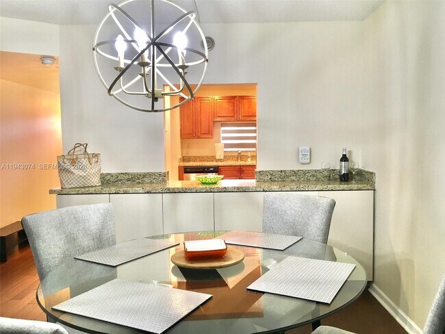 Building Photo - 8980 S Hollybrook Blvd