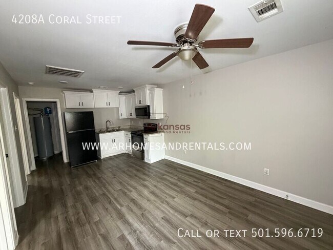 Building Photo - 4208 Coral St